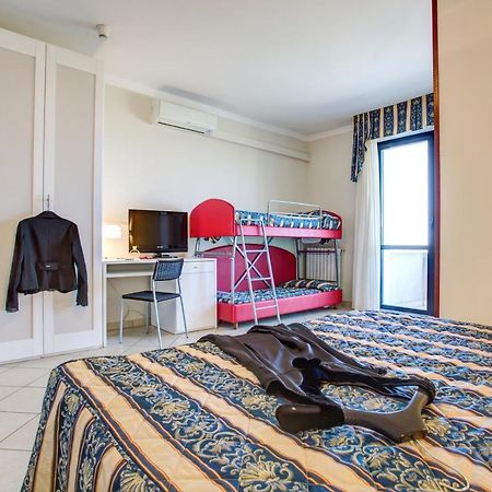 Hotel Genzianella Cervia Bagian luar foto