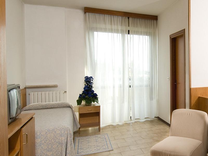 Hotel Genzianella Cervia Bagian luar foto