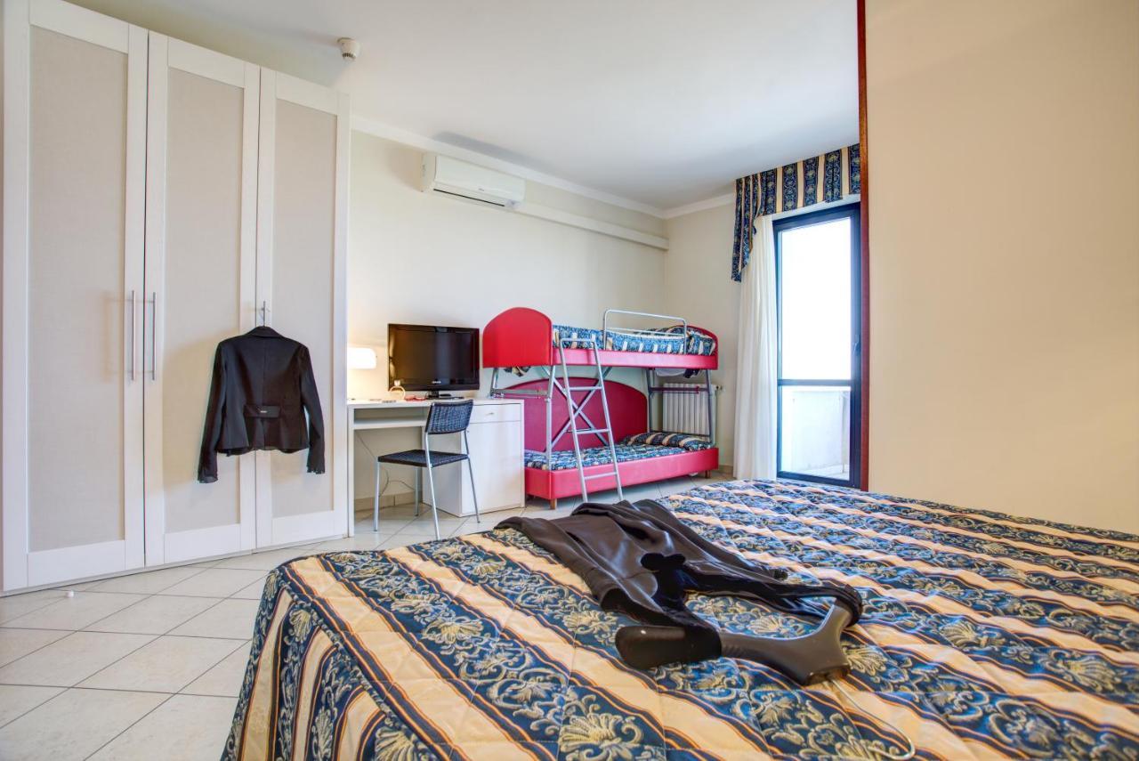 Hotel Genzianella Cervia Bagian luar foto