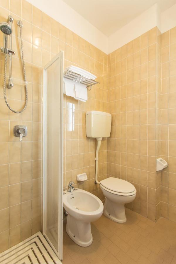 Hotel Genzianella Cervia Bagian luar foto
