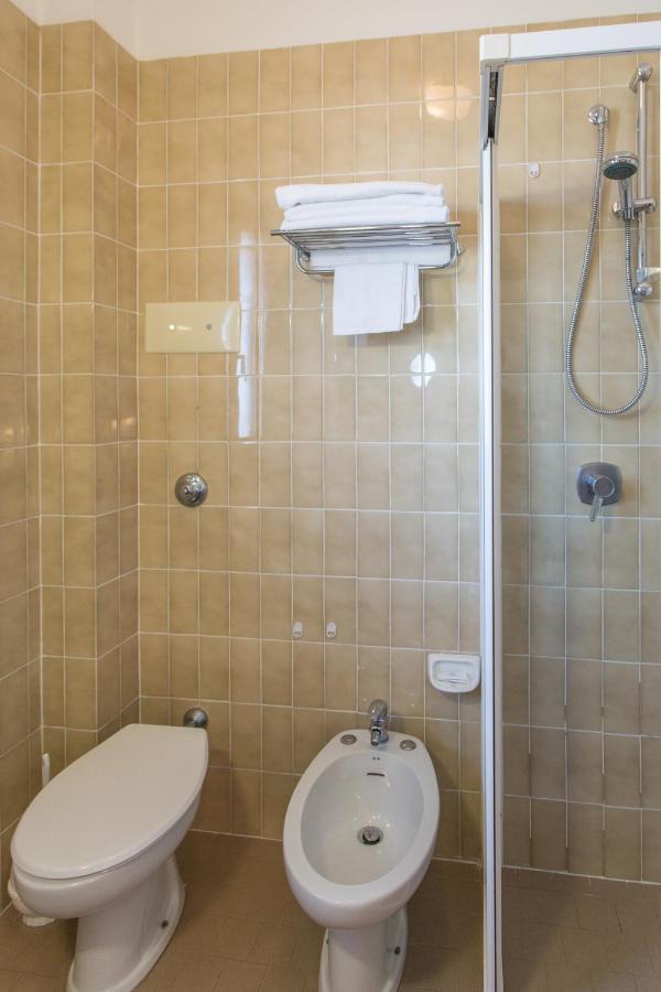 Hotel Genzianella Cervia Bagian luar foto