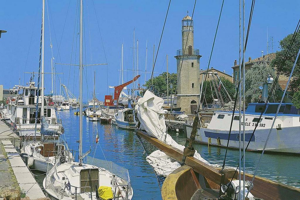 Hotel Genzianella Cervia Bagian luar foto
