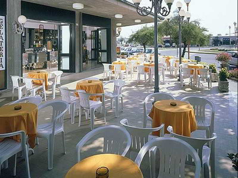 Hotel Genzianella Cervia Bagian luar foto